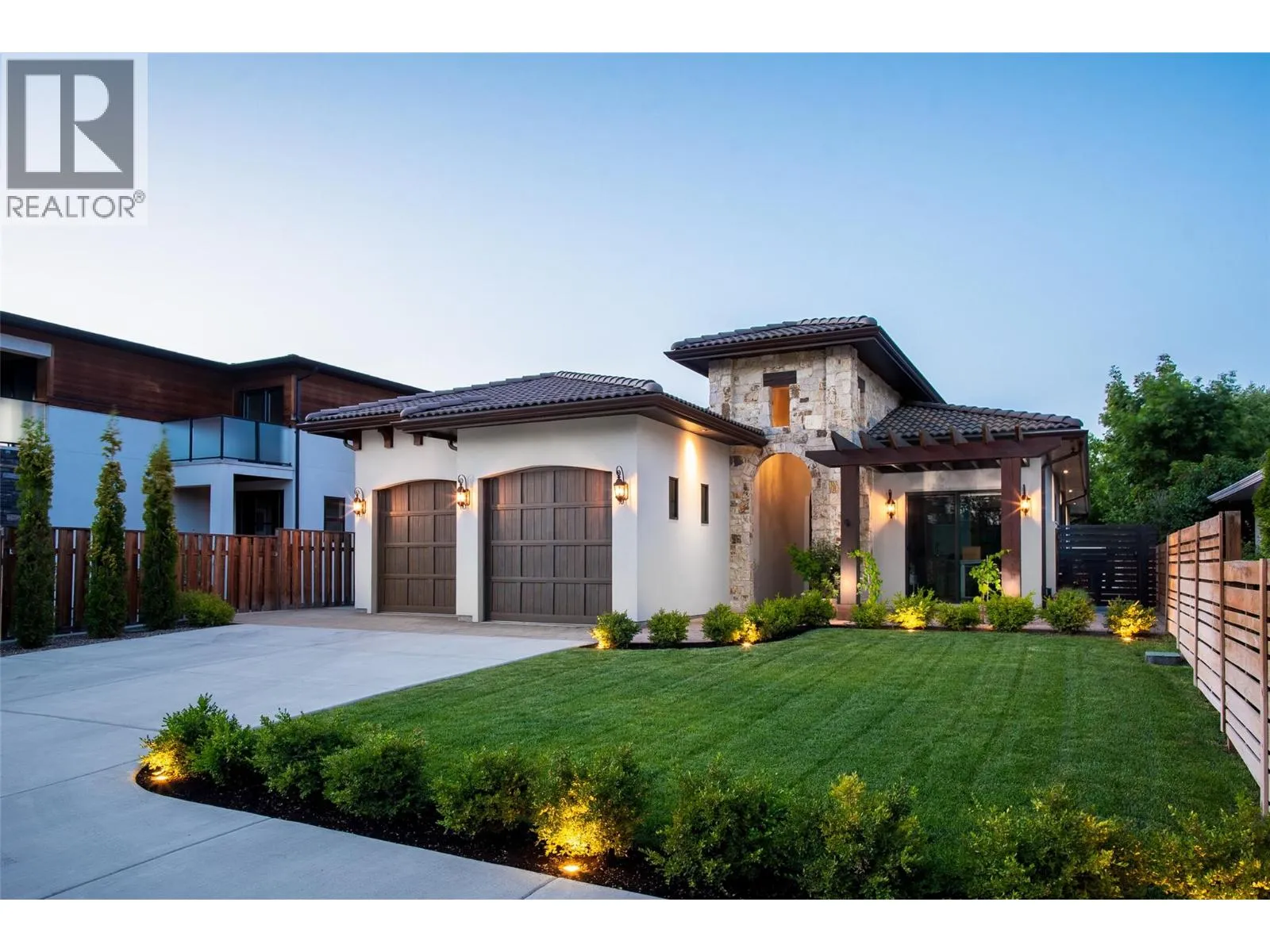 House for rent: 3567 Lakeshore Road, Kelowna, British Columbia V1W 3K1