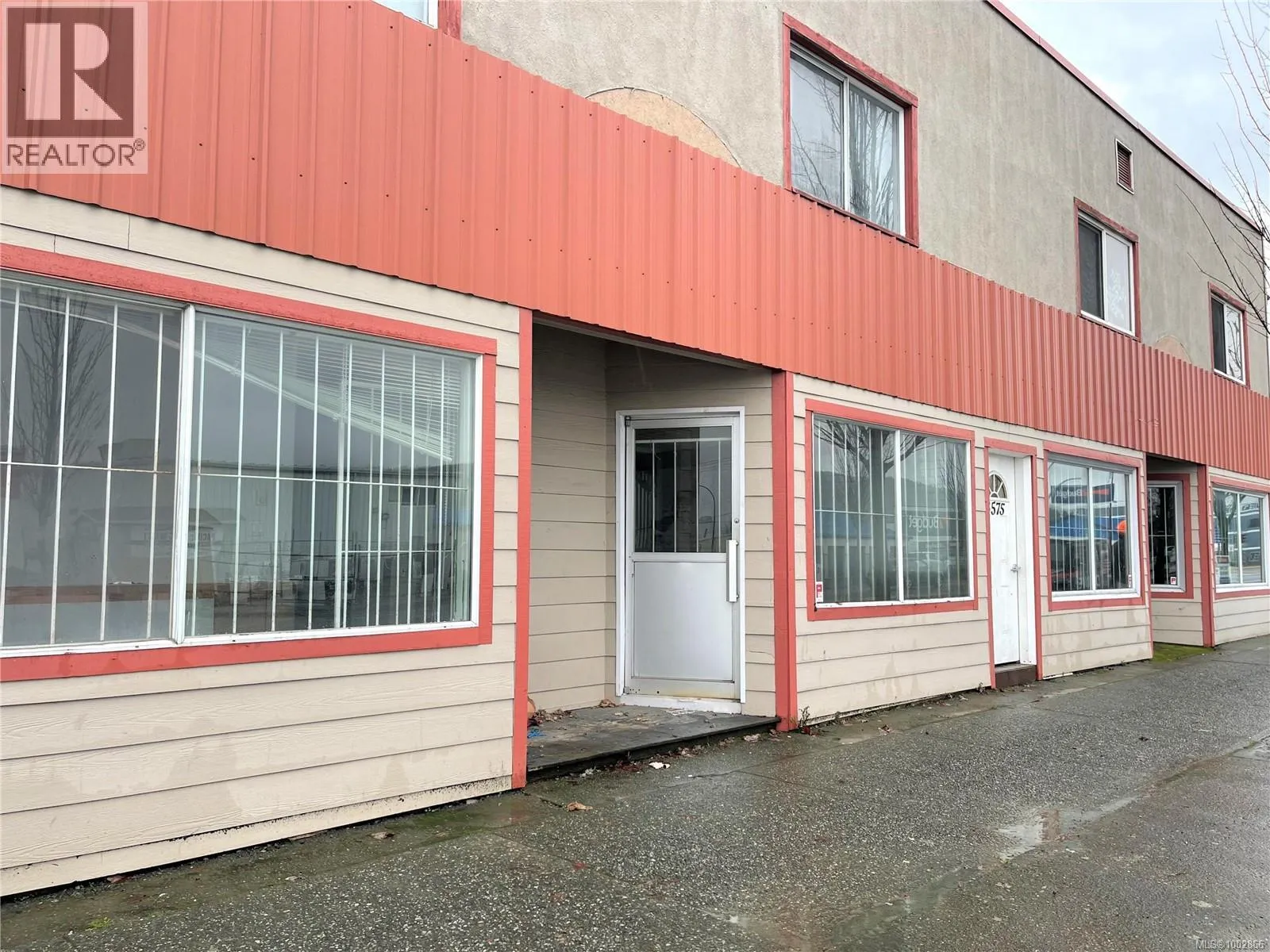 Commercial Mix for rent: 3575 3rd Ave, Port Alberni, British Columbia V9Y 2B9