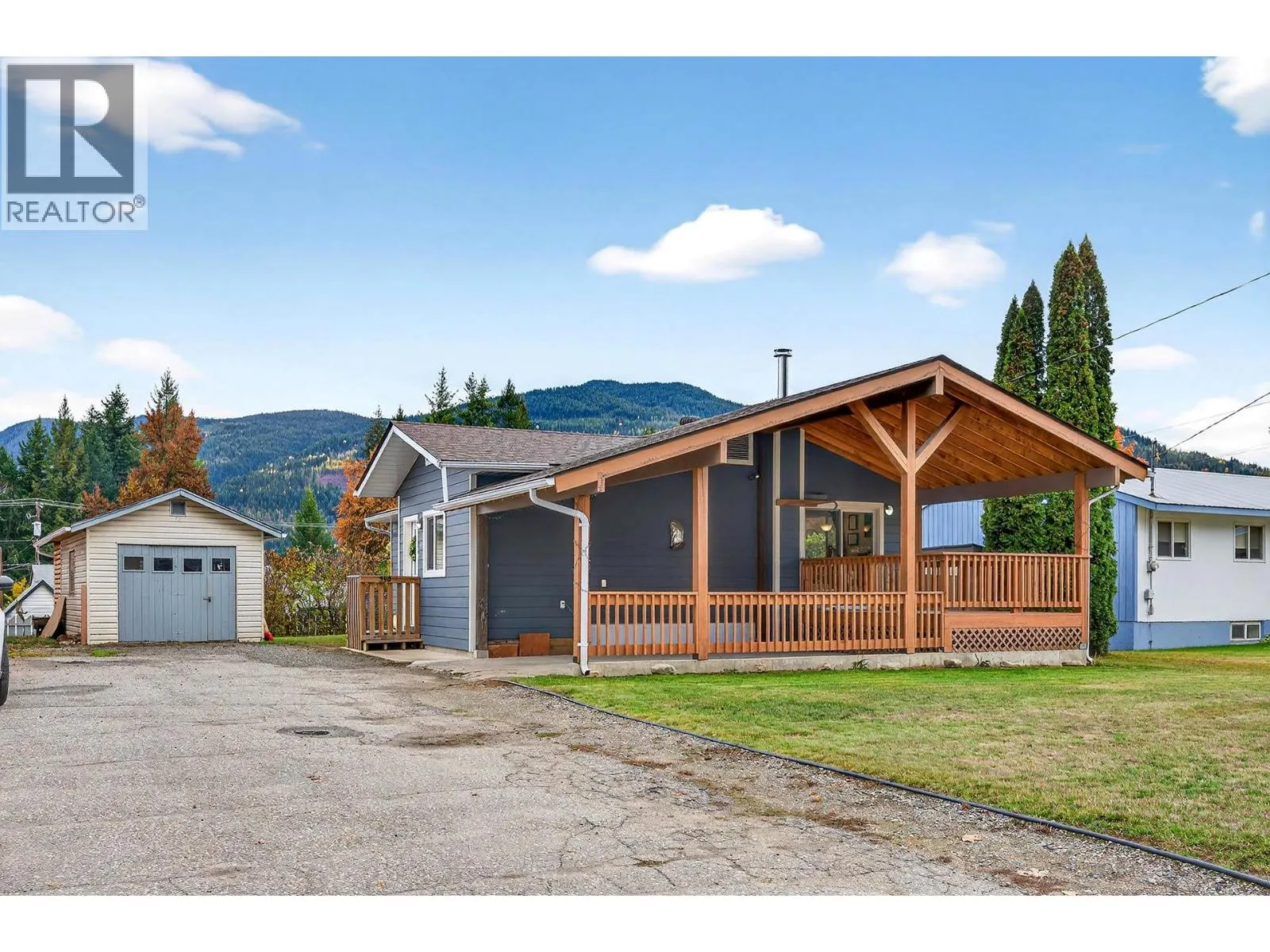 House for rent: 358 Helmcken Street, Clearwater, British Columbia V0E 1N1