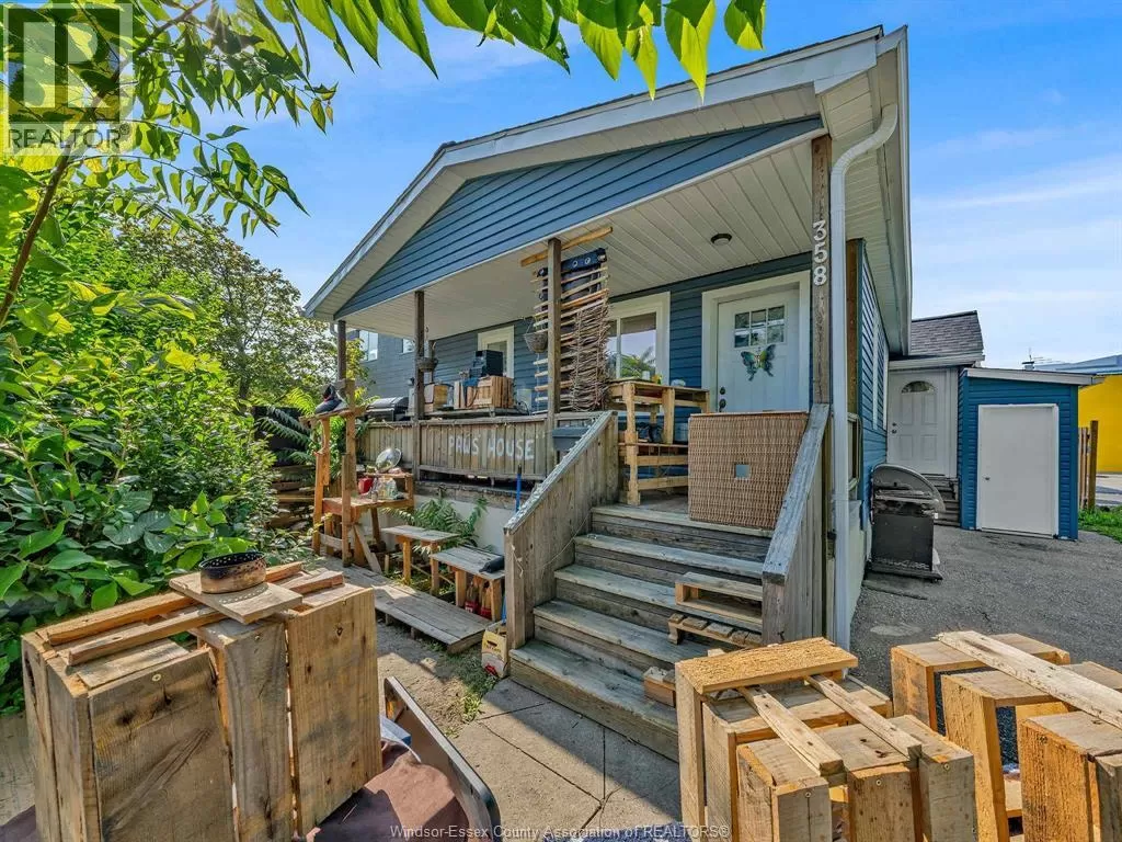 House for rent: 358 Tuscarora, Windsor, Ontario N9A 3L7