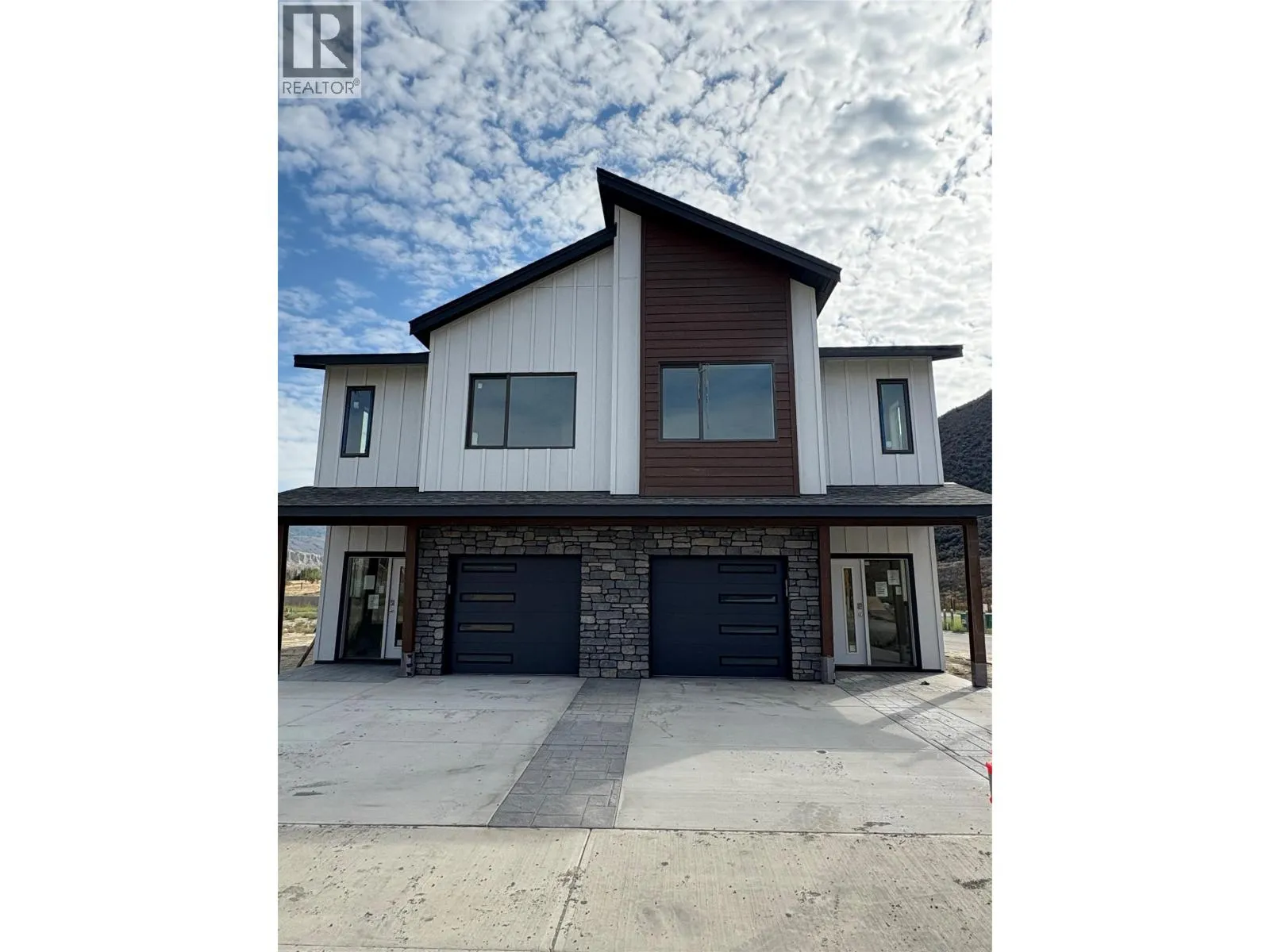 Duplex for rent: 3580 Valleyview Drive Unit# 134, Kamloops, British Columbia V2C 0H5