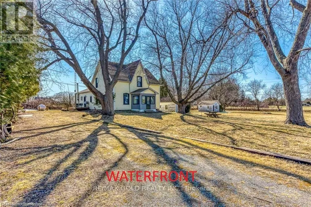 House for rent: 3590 Lakeshore Road, Lincoln, Ontario L0R 1B1