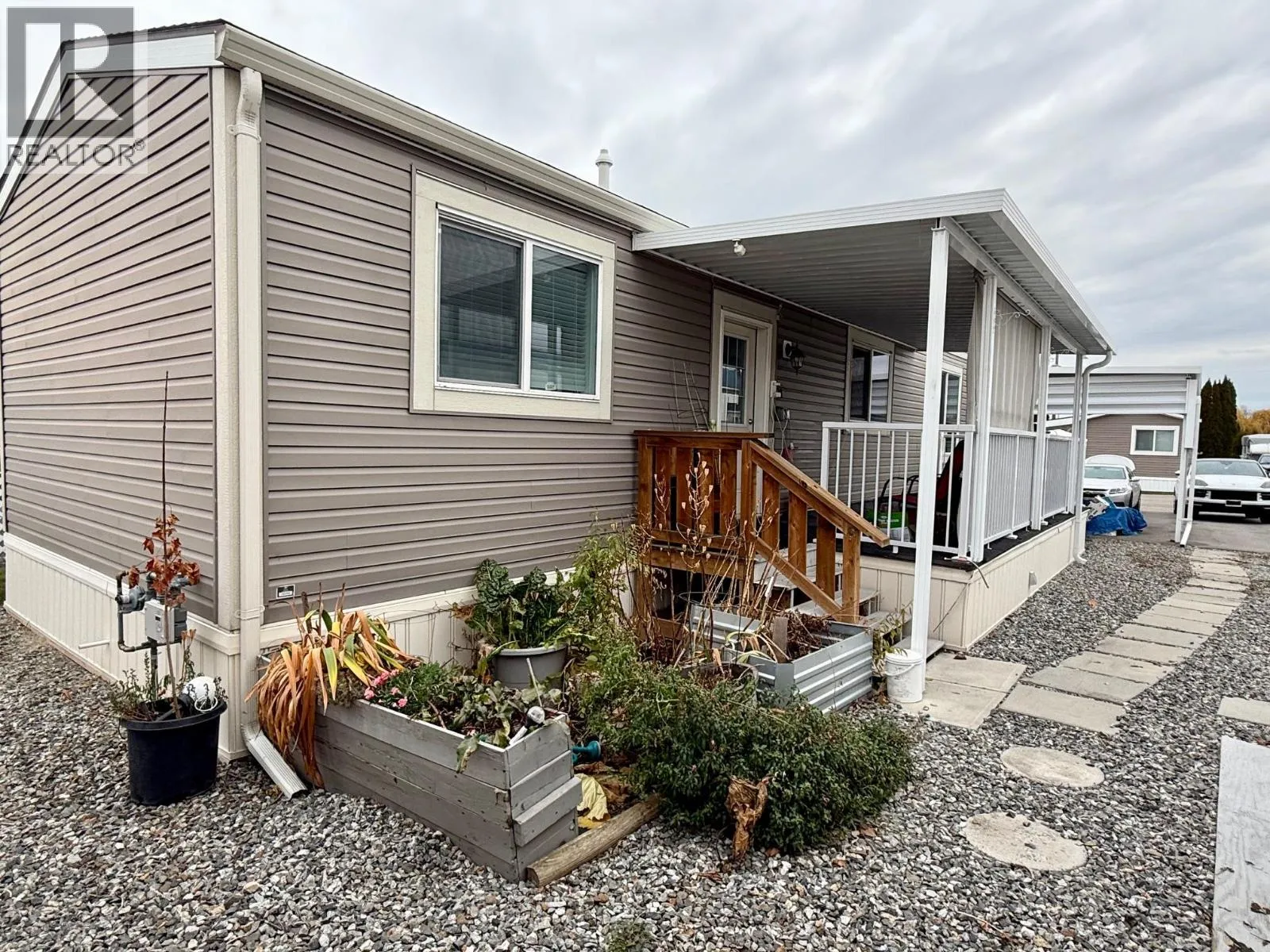 Manufactured Home for rent: 3591 Old Vernon Road Unit# 205, Kelowna, British Columbia V1X 6P4