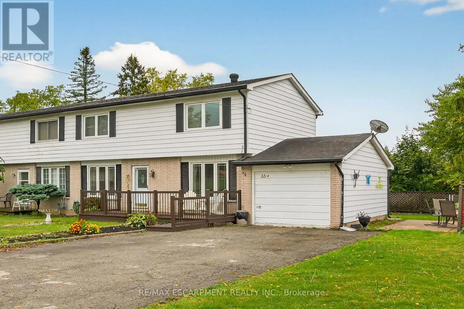 House for rent: 35b Seneca Street S, Haldimand, Ontario N0A 1E0