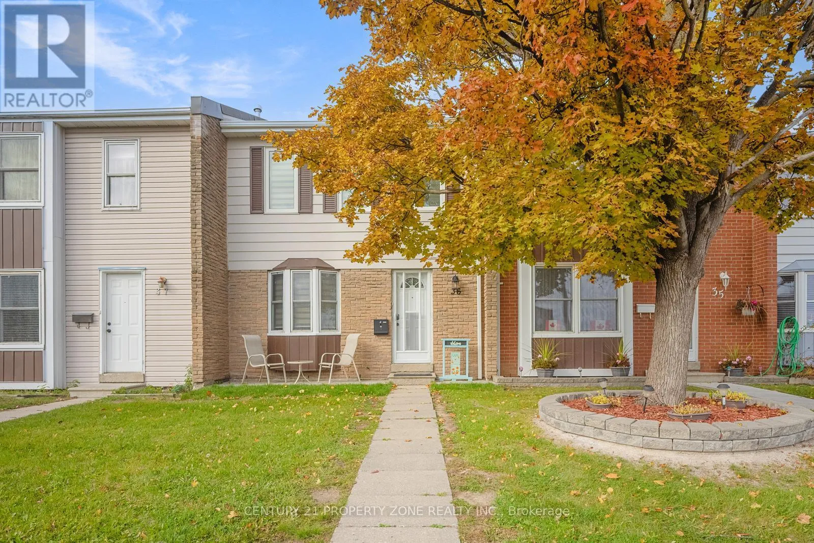 Row / Townhouse for rent: 36 - 1020 Central Park Drive, Brampton, Ontario L6S 3J5