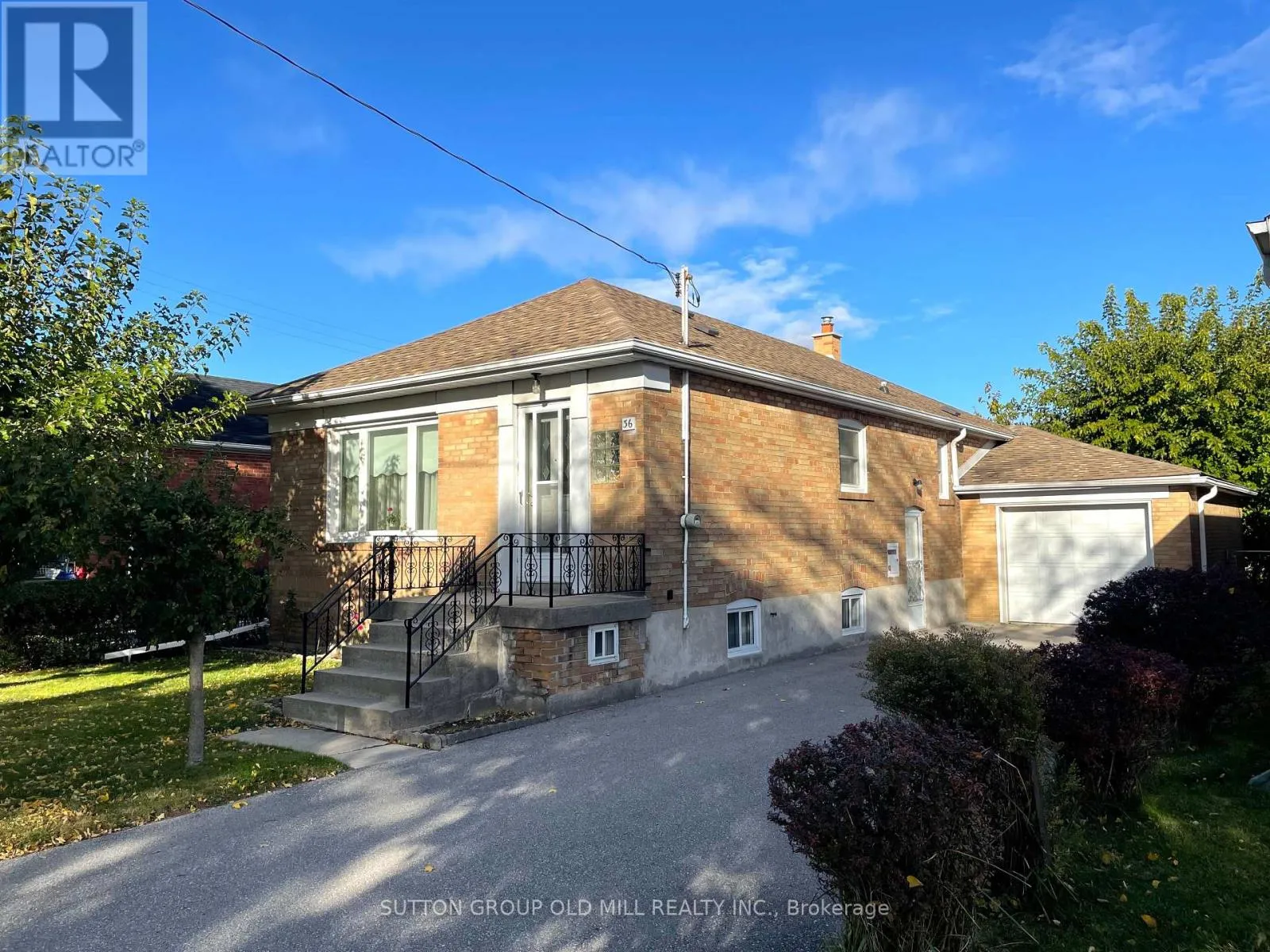 House for rent: 36 Alden Avenue, Toronto, Ontario M8Z 1C5