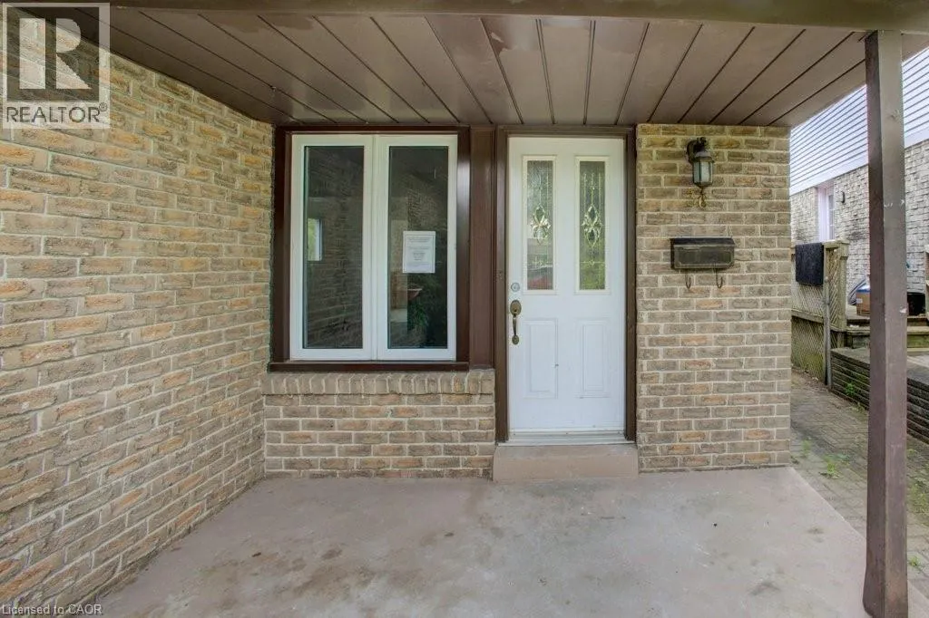 House for rent: 36 Fox Run, Barrie, Ontario L4N 5L5