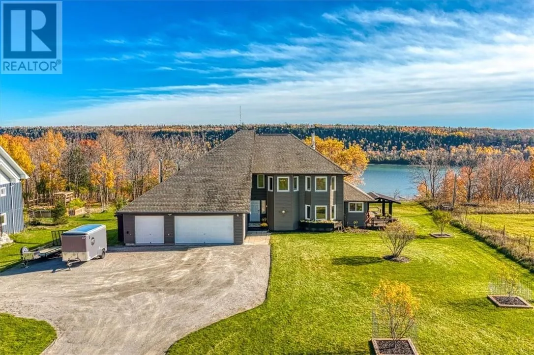 House for rent: 36 Fraser Street, Gore Bay, Manitoulin Island, Ontario P0P 1H0