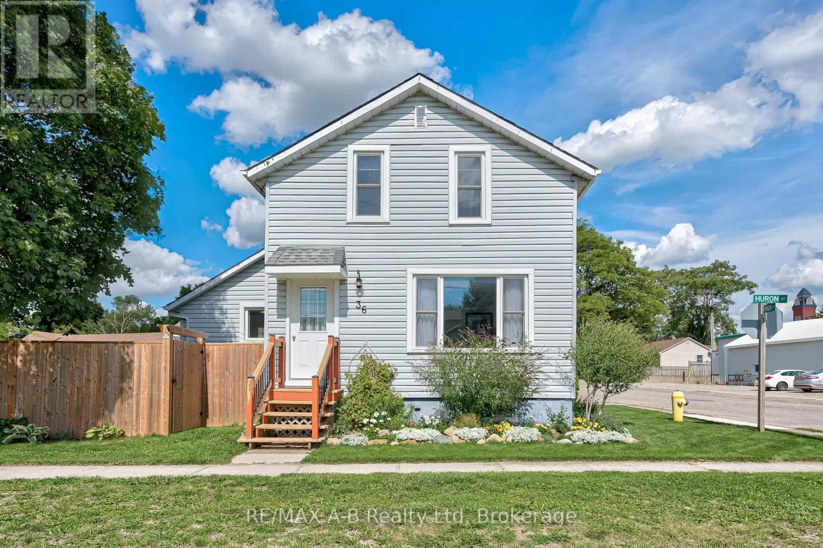 House for rent: 36 Huron Street, Huron East, Ontario N0K 1W0