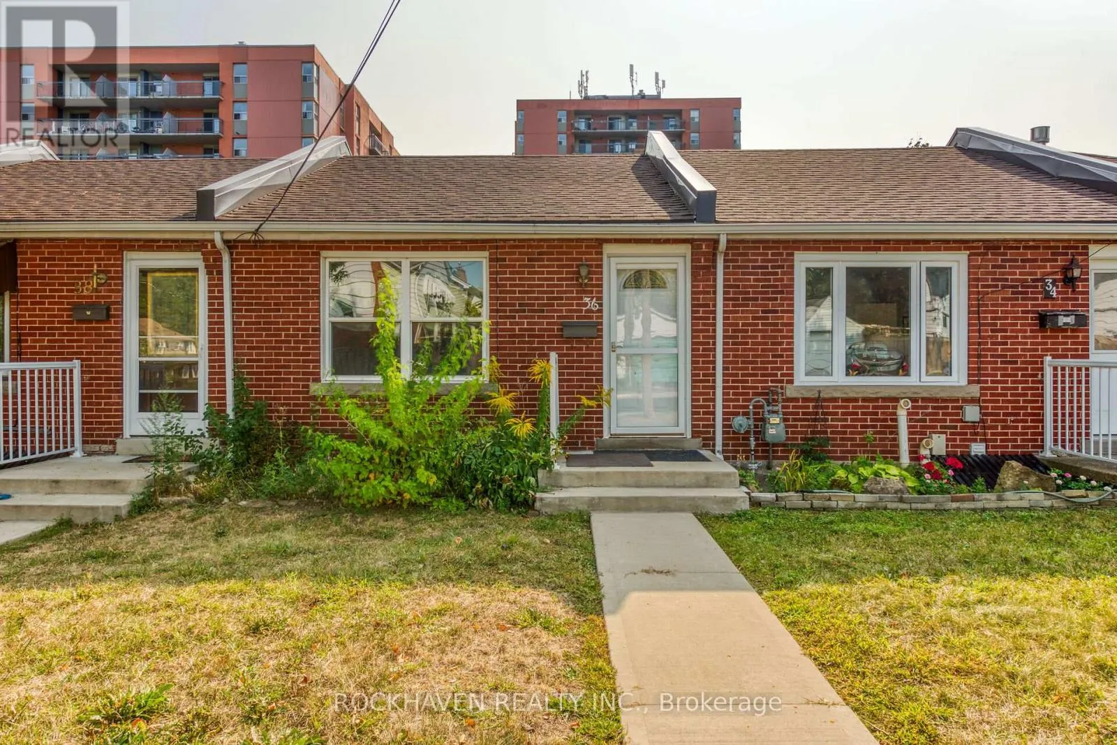 Other for rent: 36 Macklin Street N, Hamilton, Ontario L8S 3S1
