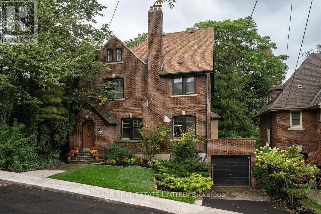 House for rent: 36 Mountwood Avenue, Hamilton, Ontario L8N 2G9