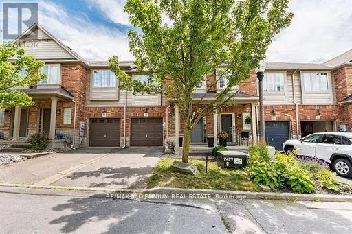 Row / Townhouse for rent: 36 Myers Lane N, Hamilton, Ontario L9G 0A5