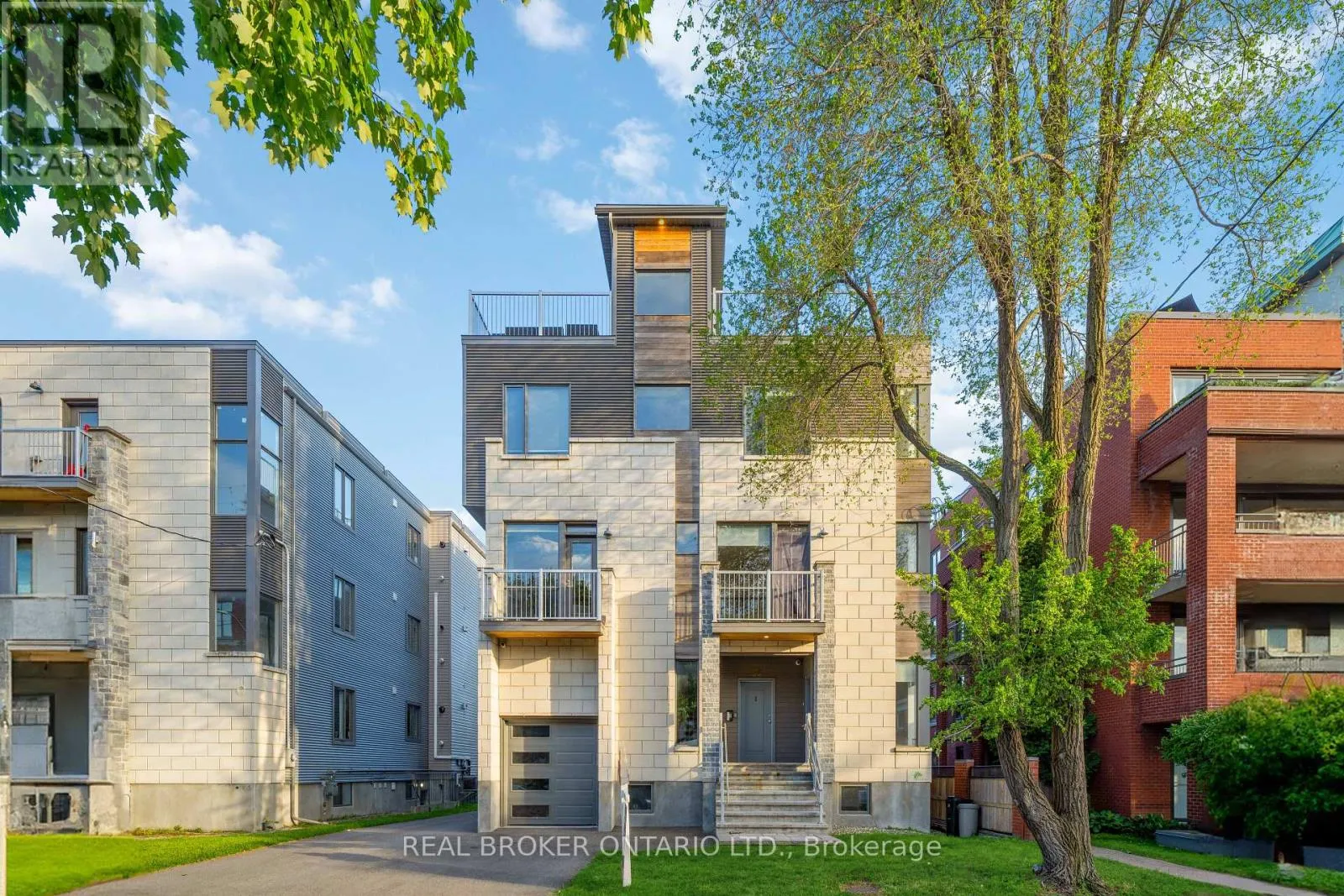 Triplex for rent: 36 Ontario Street, Ottawa, Ontario K1K 1L1