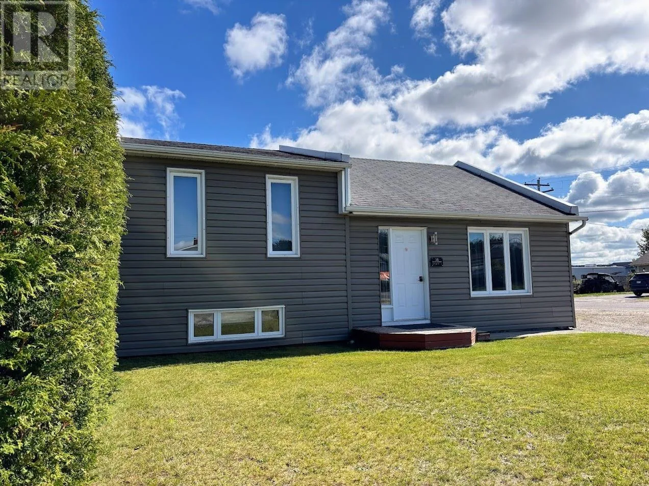 36 Otter Ave, Manitouwadge, Ontario P0T 2C0