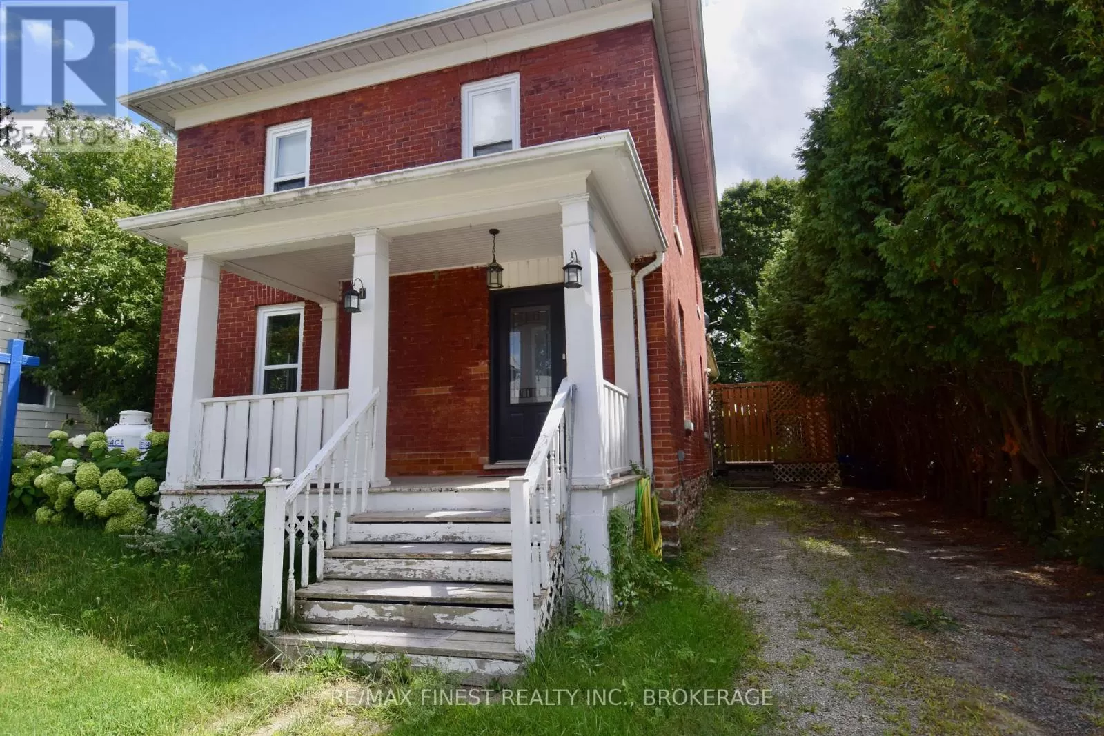 House for rent: 36 William Street, Rideau Lakes, Ontario K0E 1G0