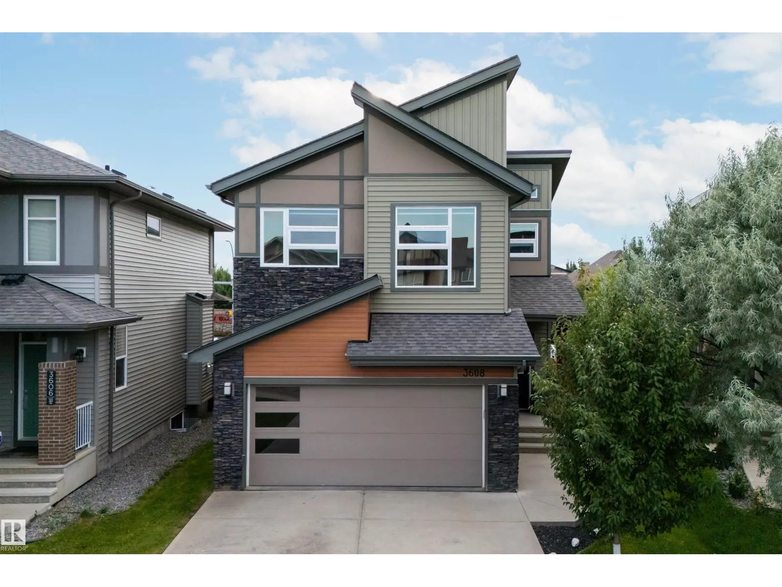 House for rent: 3608 Parker Cl Sw, Edmonton, Alberta T6W 3A9