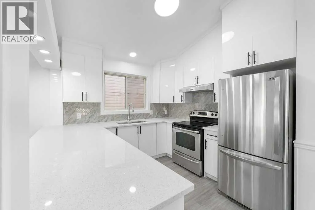 House for rent: 361 Martinwood Place Ne, Calgary, Alberta T3J 3H7