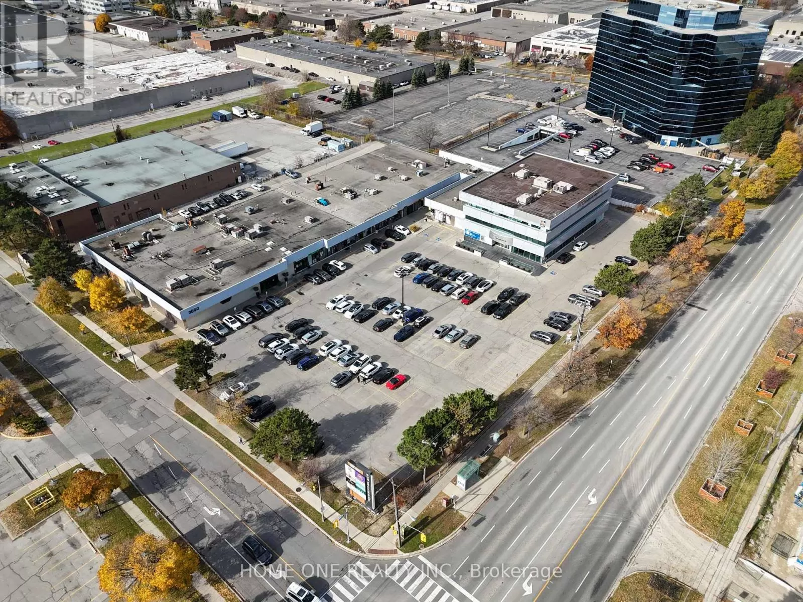 3624r Victoria Park Avenue, Toronto, Ontario M2H 3B2