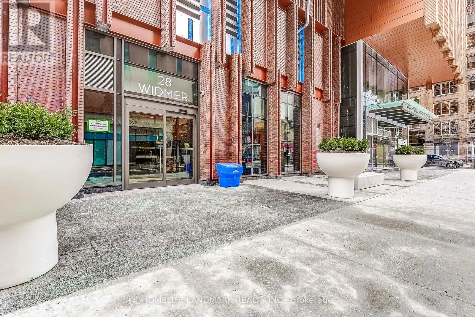 Apartment for rent: 3625 - 28 Widmer Street, Toronto, Ontario M5V 0T2