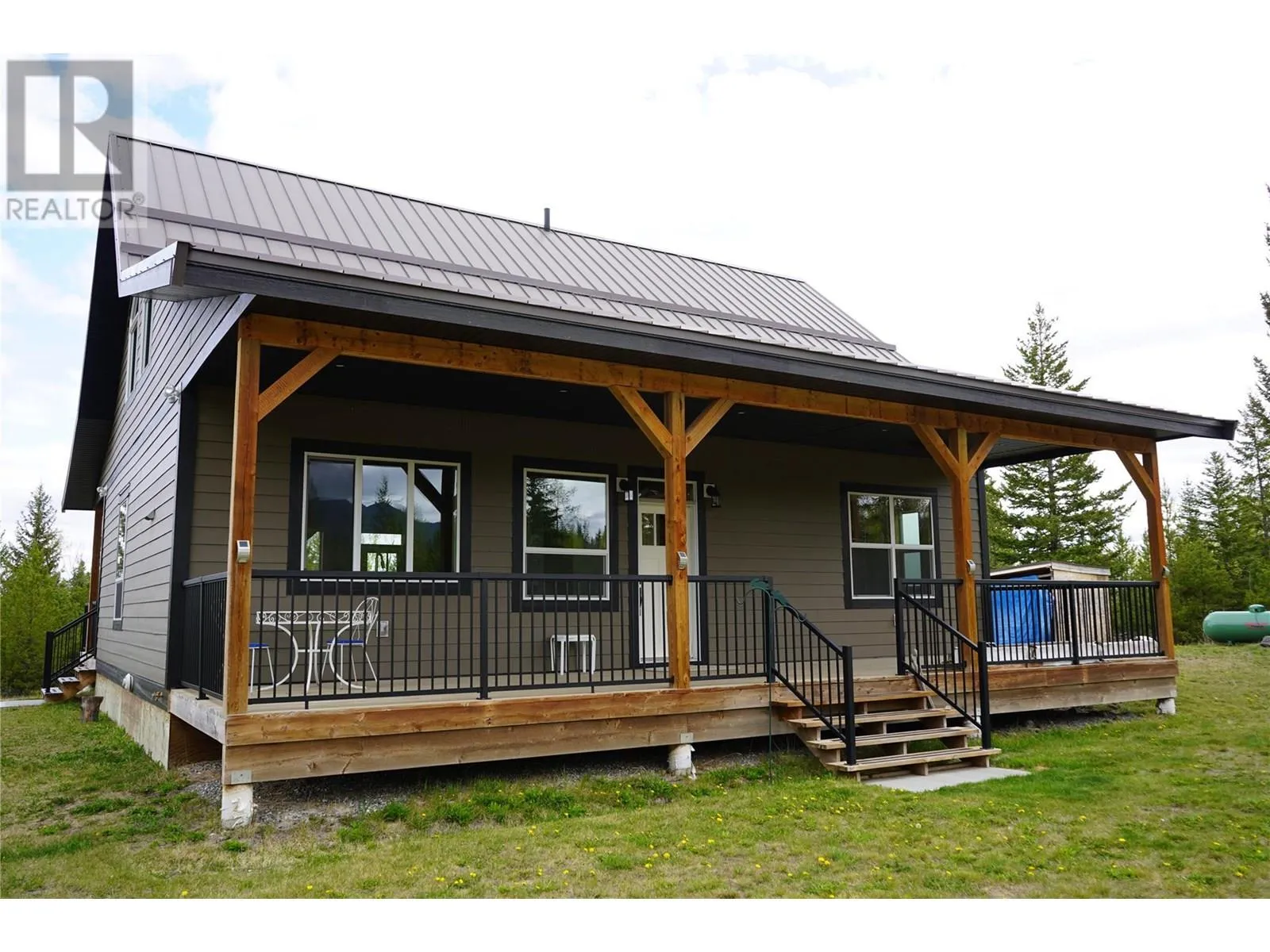 House for rent: 3630 Sharptail Road, Clinton, British Columbia V0K 1K0