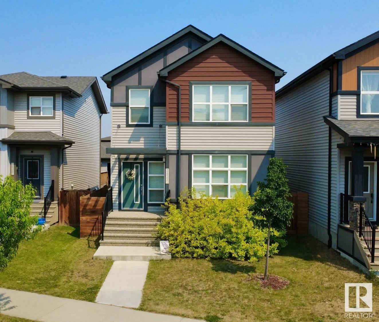 House for rent: 3632 8 Av Sw, Edmonton, Alberta T6X 2G6