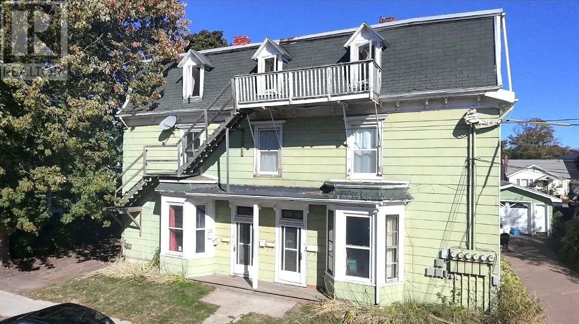 Apartment for rent: 36-38 Upper Hillsborough Street, Charlottetown, Prince Edward Island C1A 4X3