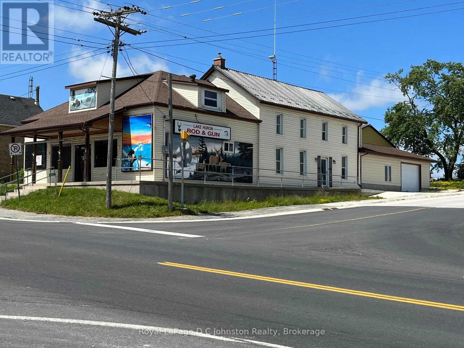 Residential Commercial Mix for rent: 3643 Hwy 21, Kincardine, Ontario N0G 2T0