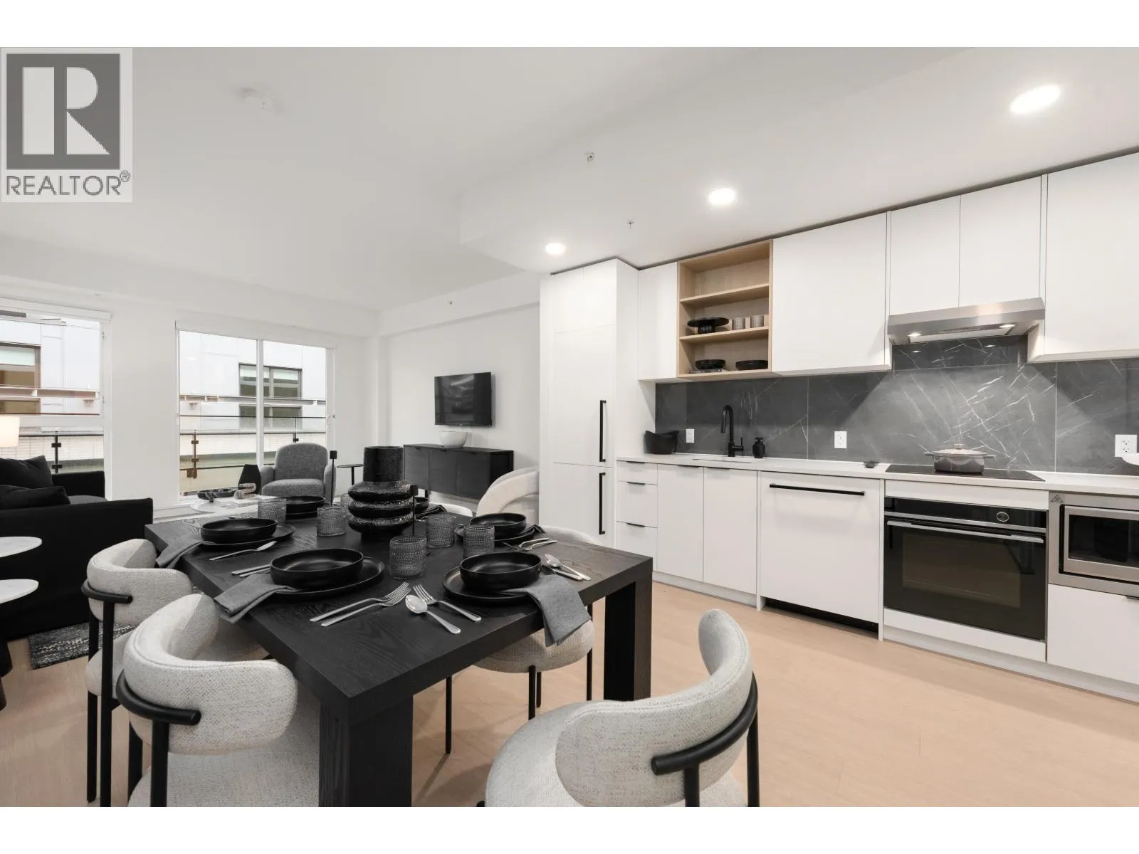 Apartment for rent: 365 422 E 3rd Street, North Vancouver, British Columbia V7L 0K1