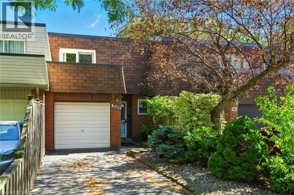 Row / Townhouse for rent: 365 Cochrane Road, Hamilton, Ontario L8K 6C2