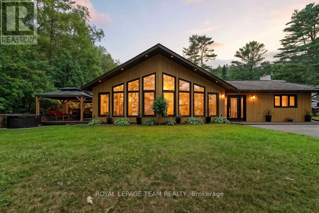 House for rent: 366 Burkes Road, Deep River, Ontario K0J 1P0