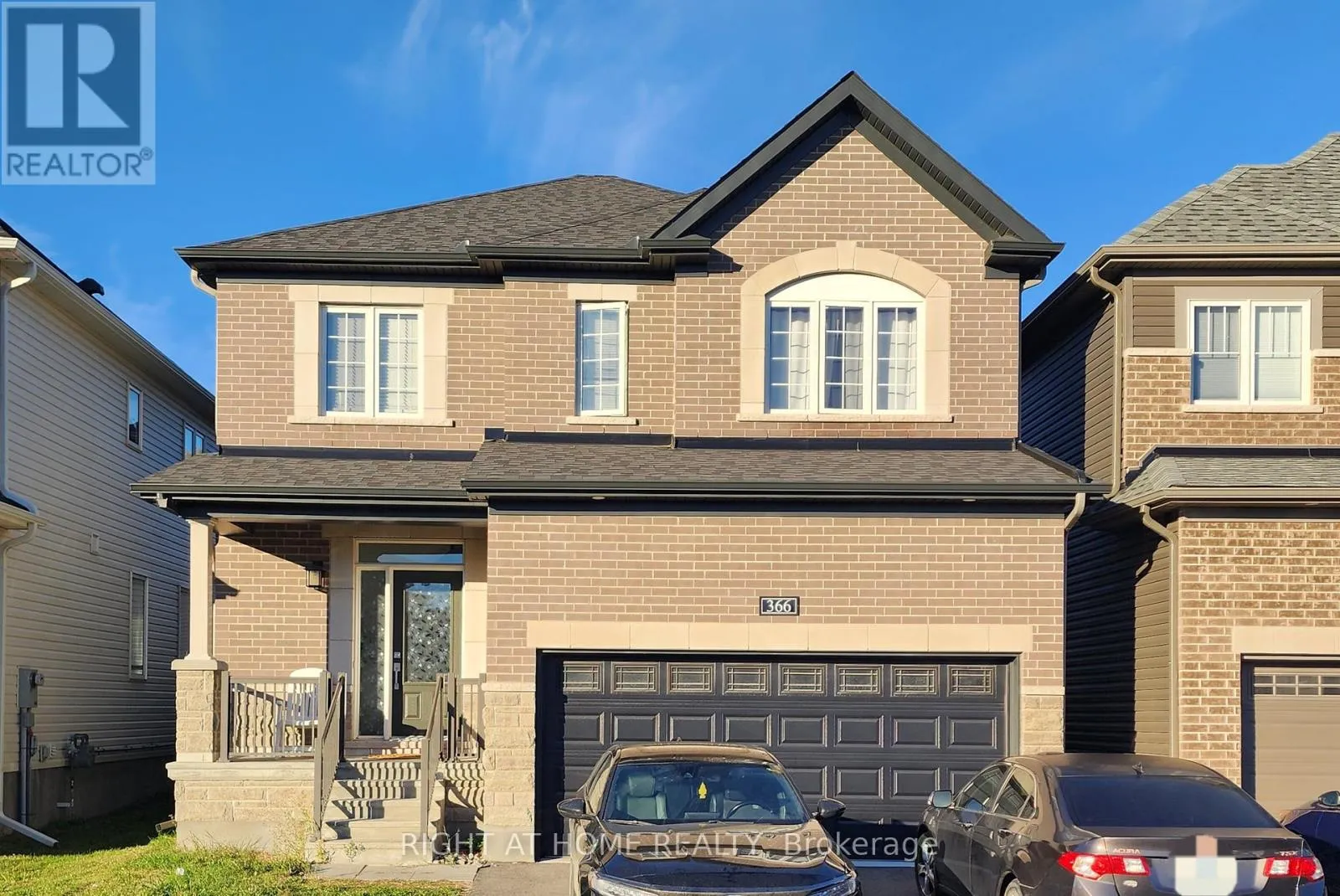 House for rent: 366 Cloyne Crescent, Ottawa, Ontario K2J 6W4