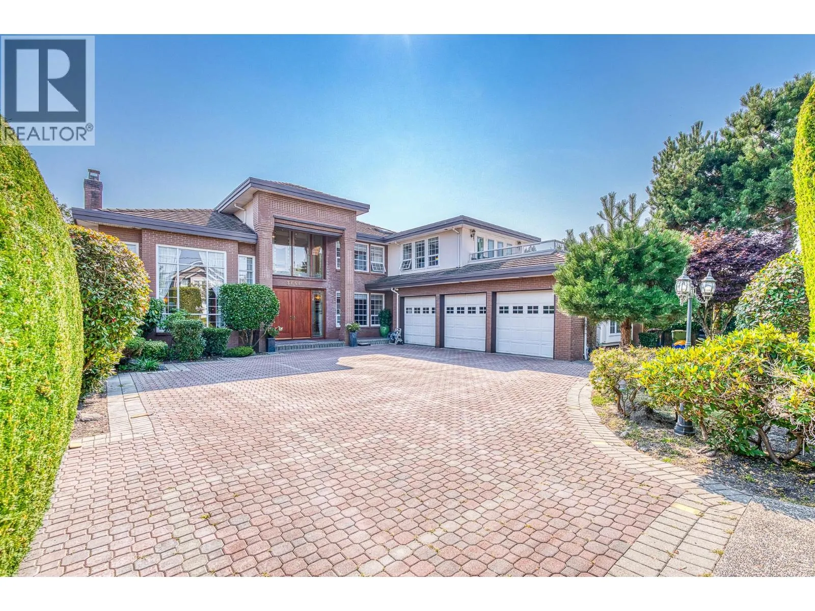 House for rent: 3660 Granville Avenue, Richmond, British Columbia V7C 1C9