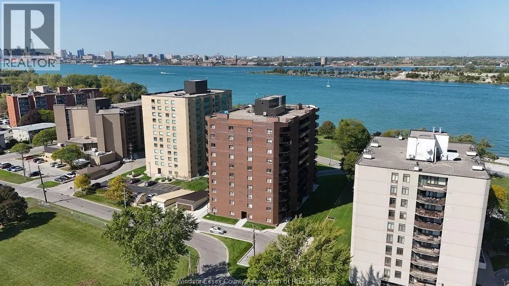 Apartment for rent: 3663 Riverside Drive Unit# 904, Windsor, Ontario N8Y 4V3