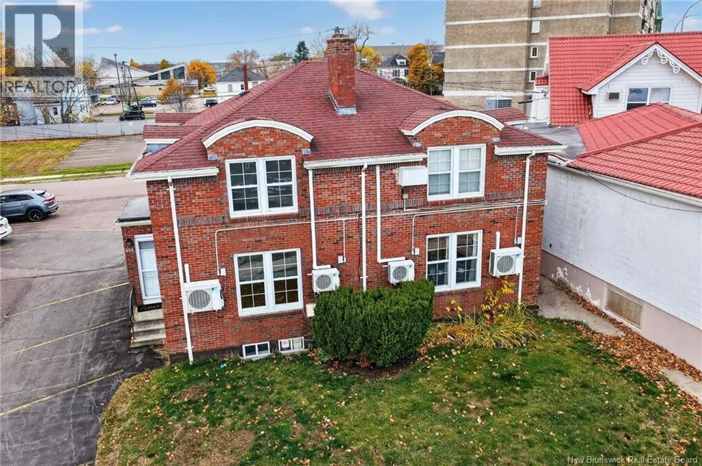 Multi-Family for rent: 366-368 Cameron Street, Moncton, New Brunswick E1C 2M9