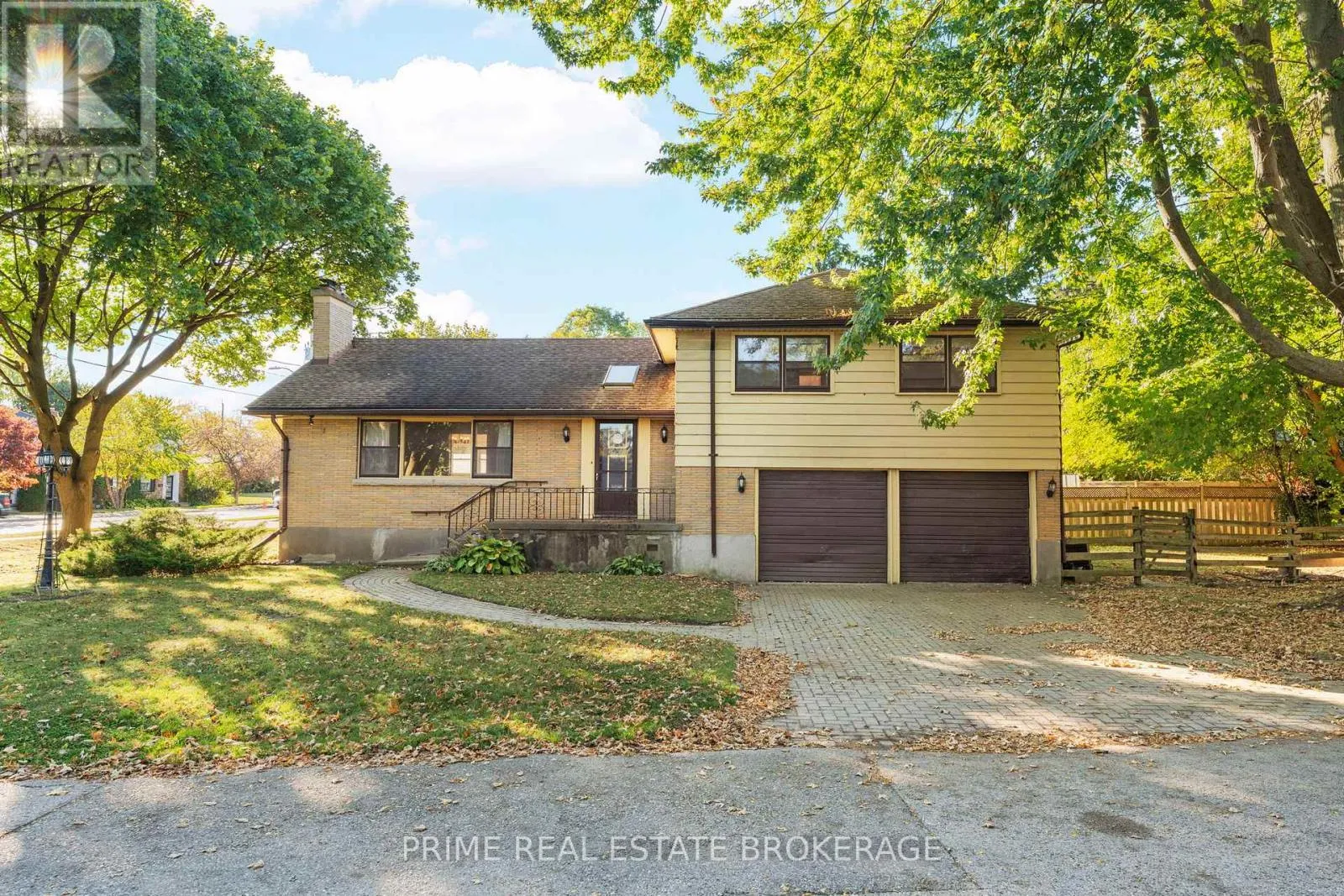 House for rent: 367 Ridout Street, London South, Ontario N6C 3Z8