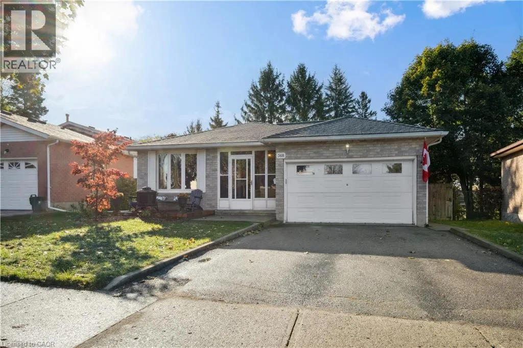 House for rent: 368 The Country Way, Kitchener, Ontario N2E 3E4