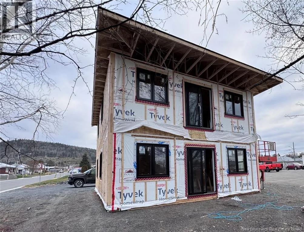 Duplex for rent: 369 Victoria Street, Edmundston, New Brunswick E3V 2K1