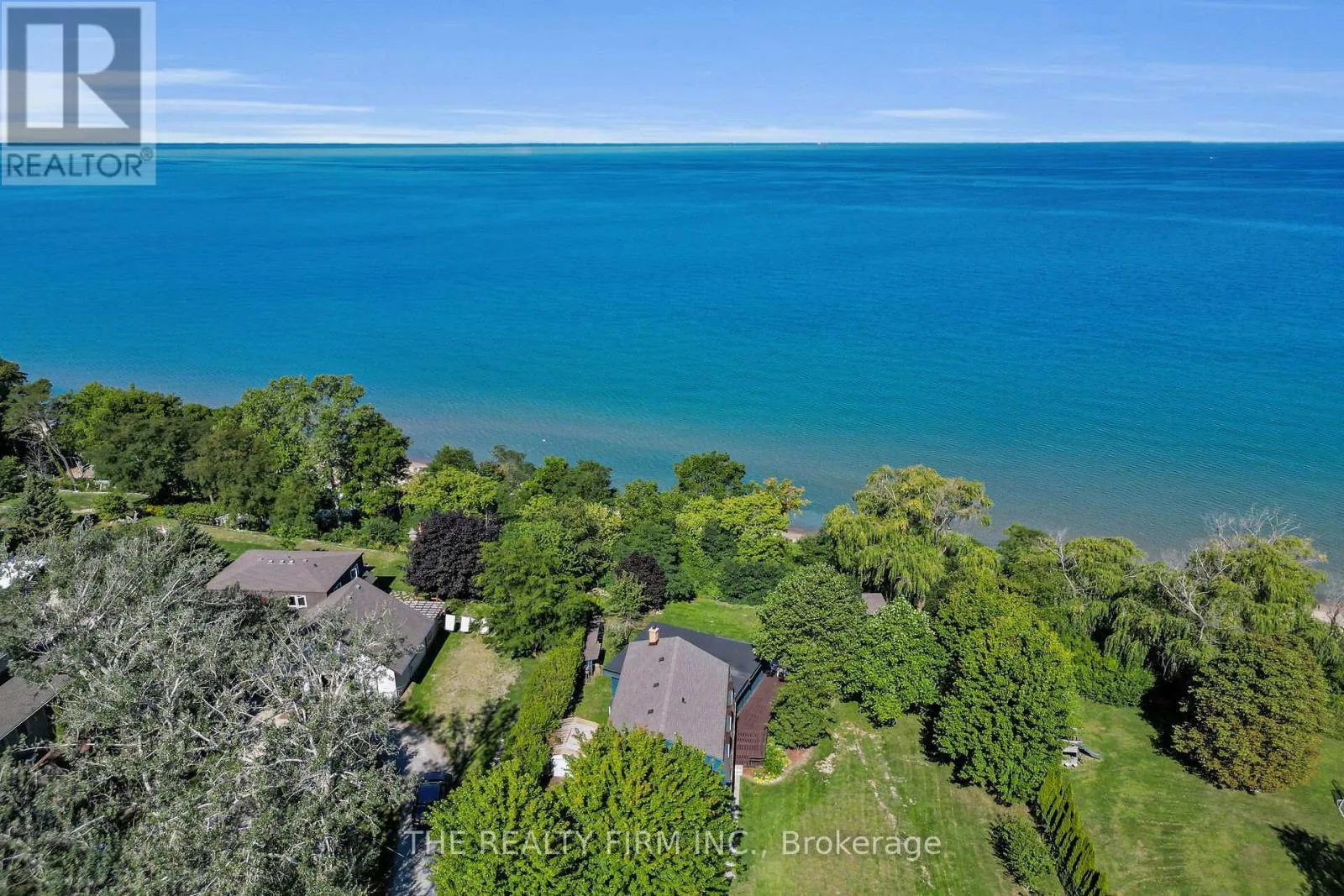 House for rent: 3692 Beverly Glen, Plympton-Wyoming, Ontario N0N 1E0