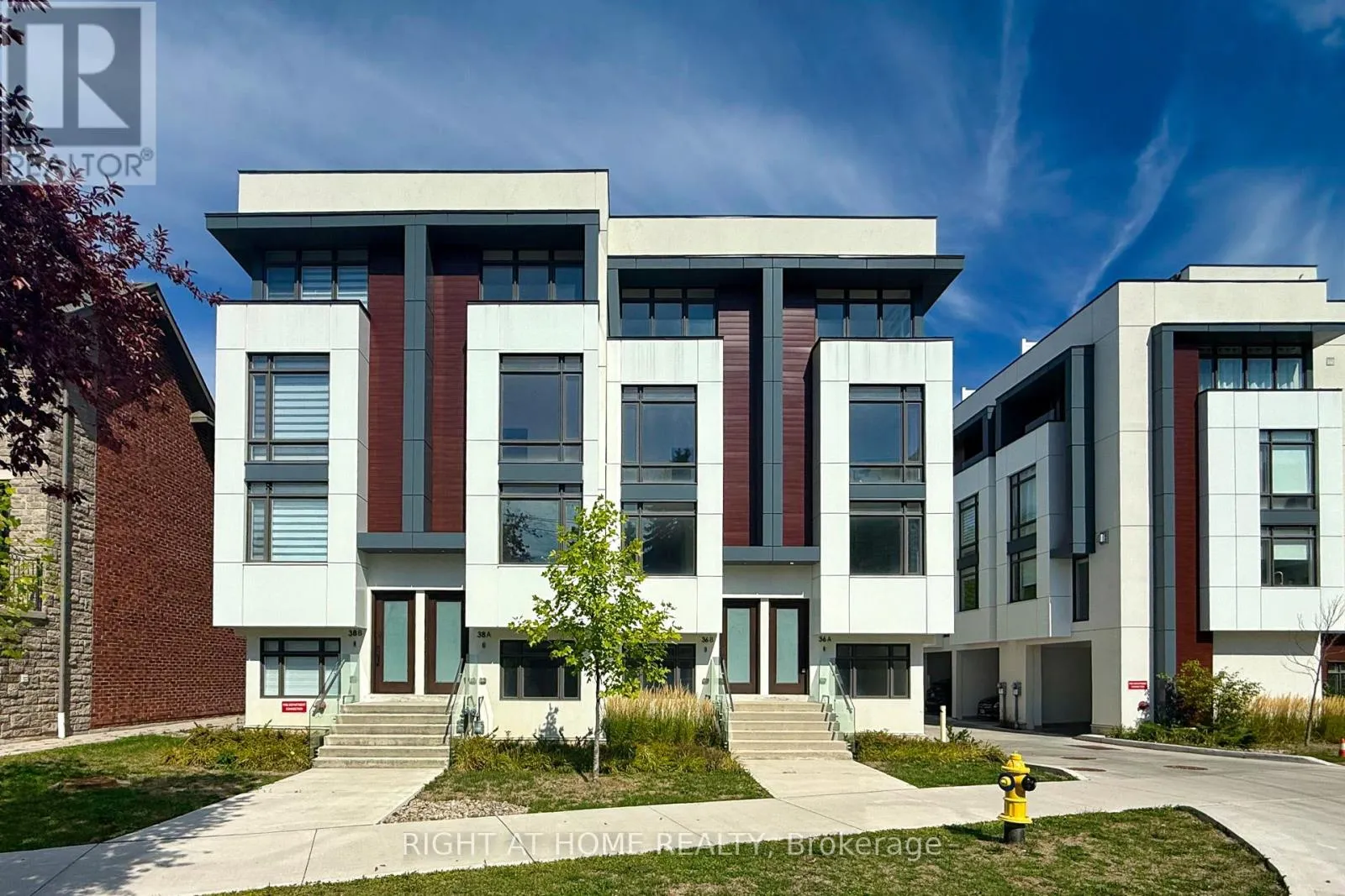 Row / Townhouse for rent: 36b Churchill Avenue, Toronto, Ontario M2N 0L5