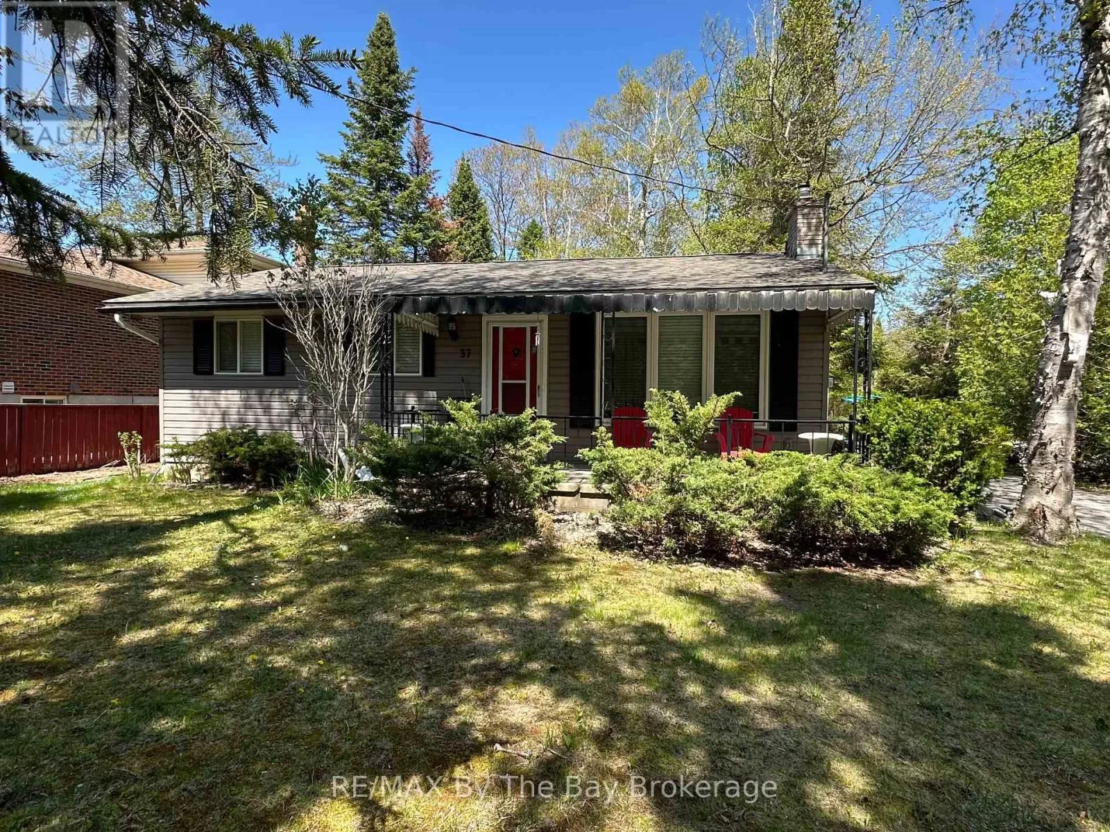 House for rent: 37 37th Street N, Wasaga Beach, Ontario L9Z 2B6