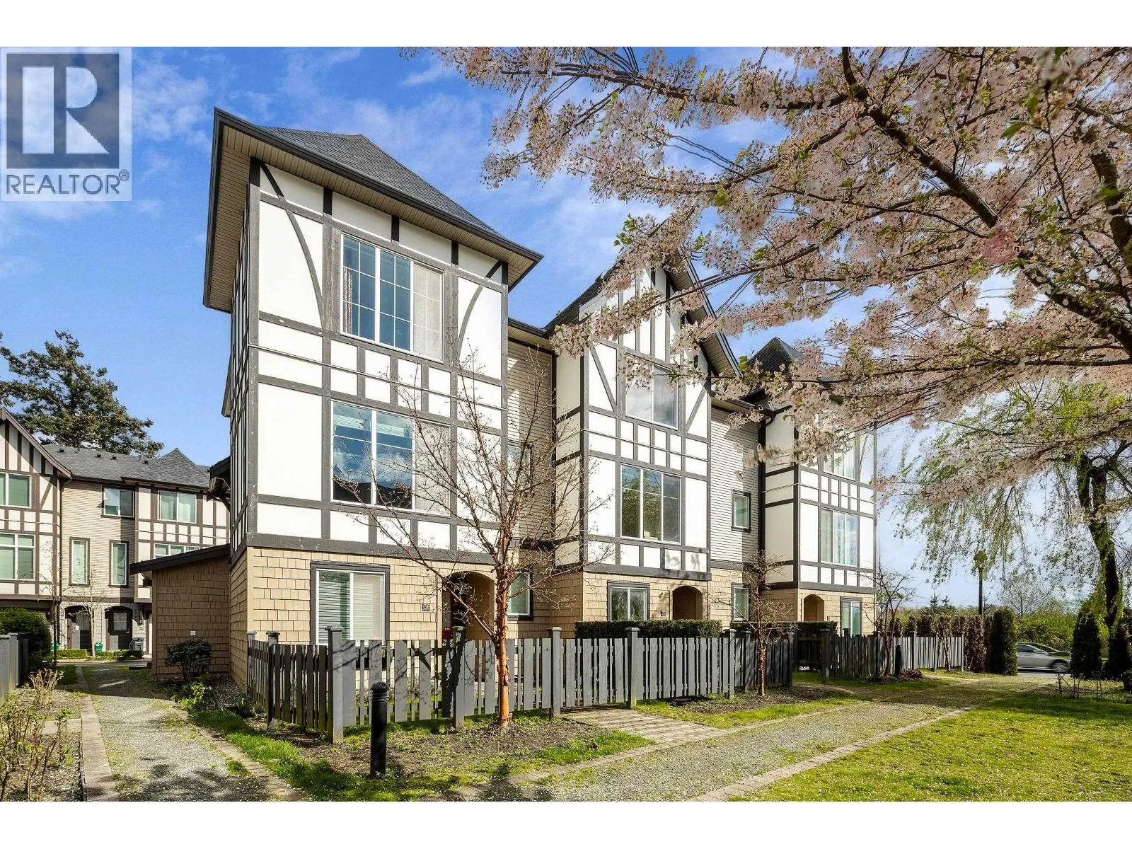 Row / Townhouse for rent: 37 9728 Alexandra Road, Richmond, British Columbia V6X 0M4