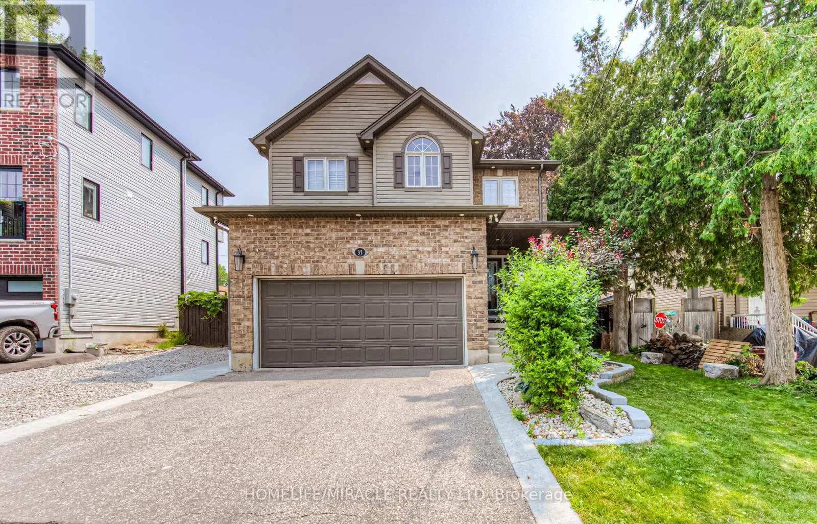 House for rent: 37 Albert Street, Cambridge, Ontario N1R 3M7