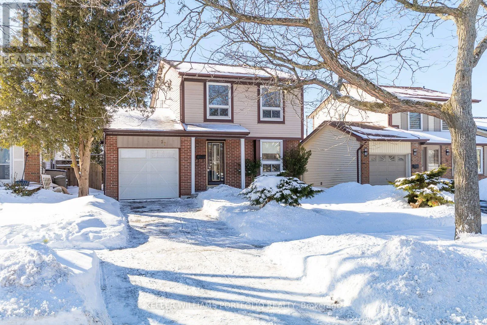 House for rent: 37 Banner Crescent, Ajax, Ontario L1S 3S8