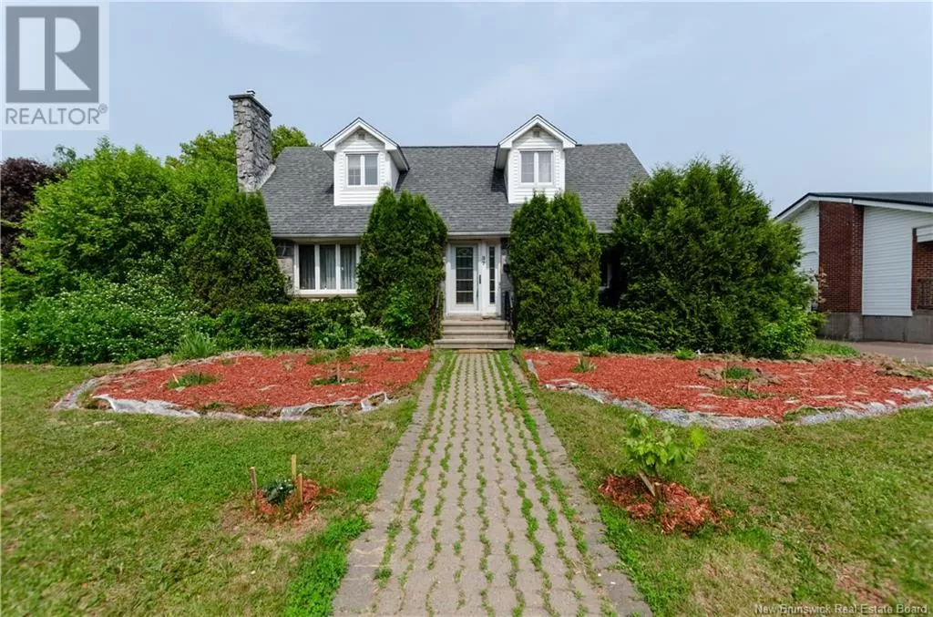 House for rent: 37 Gaston Crescent, Moncton, New Brunswick E1A 5A2