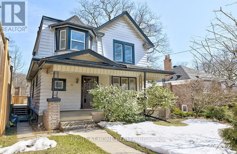 House for rent: 37 Kingswood Road, Toronto, Ontario M4E 3N4