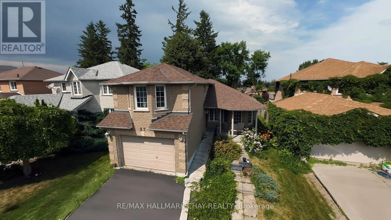 House for rent: 37 Loon Avenue, Barrie, Ontario L4N 8W6