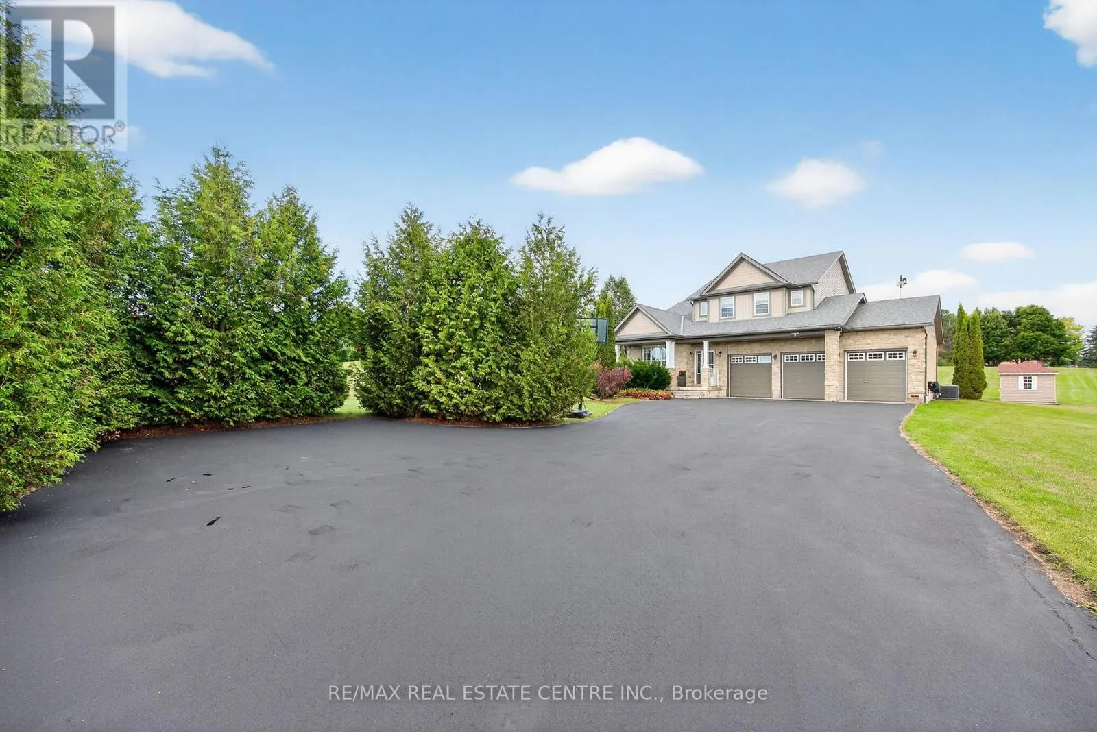 House for rent: 37 Woodland Drive, East Garafraxa, Ontario L9W 6B7