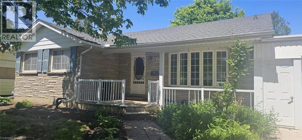 House for rent: 370 Greenbrook Drive, Kitchener, Ontario N2M 4K4