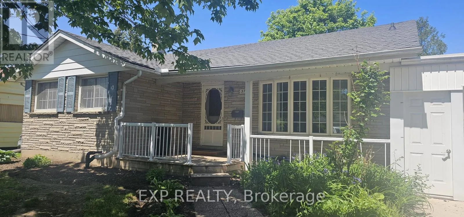 House for rent: 370 Greenbrook Drive, Kitchener, Ontario N2M 4K4