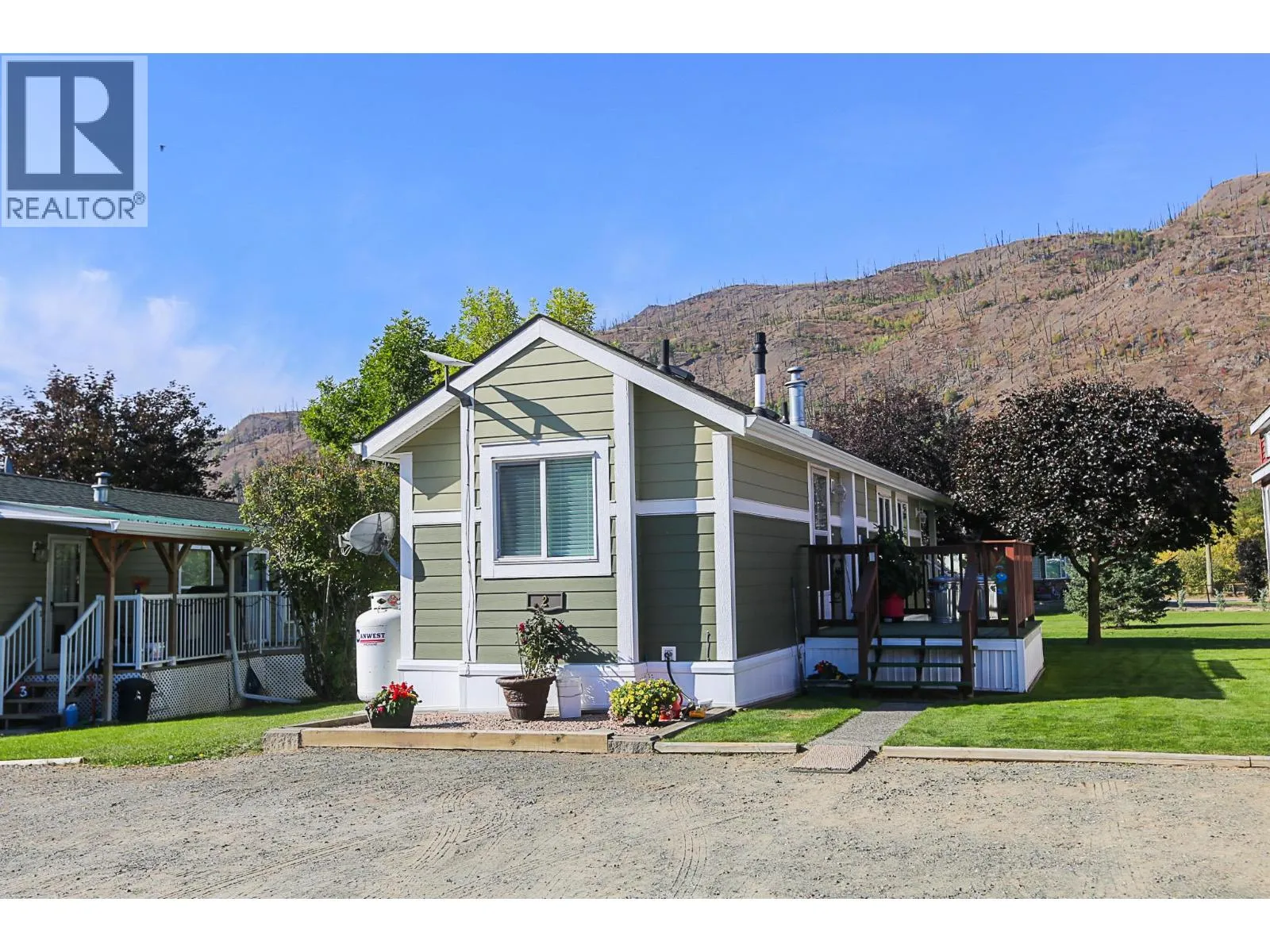 Park Model Mobile Home for rent: 3700 Louis Creek Road Unit# 2, Barriere, British Columbia V0E 2E0